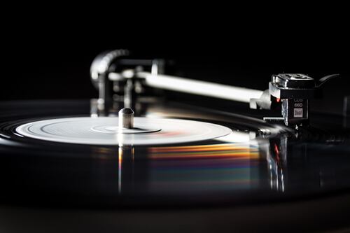 3 discos al ritmo de Quentin Tarantino, dance-club y bossa nova