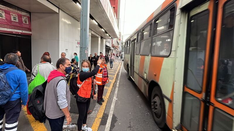 Caos en la Línea 1 del Metro CDMX: ¿Cuáles son las estaciones que reabrieron este jueves?