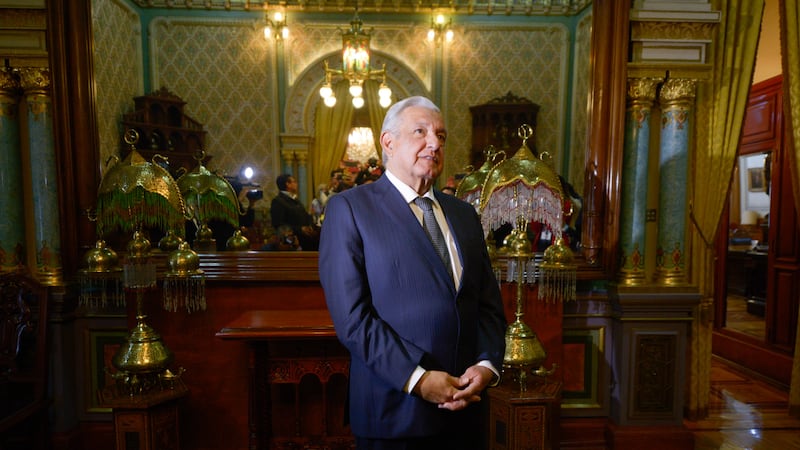 Así fue el ‘tour’ que ofreció AMLO por Palacio Nacional: ‘Ya no está embrujado’