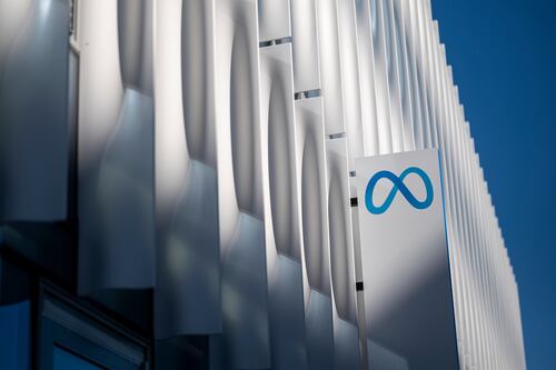 Zuckerberg ‘roba talento’ a Apple: Meta contrata a dos investigadores en inteligencia artificial