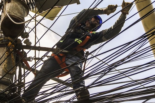 Mexicanos rompen récord de demanda eléctrica: ¿Qué día se consumió más luz en el país?