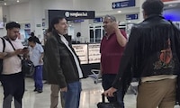 ¿Noroña tambaleándose y sin poder hablar? Así lo captaron en el aeropuerto de Oaxaca