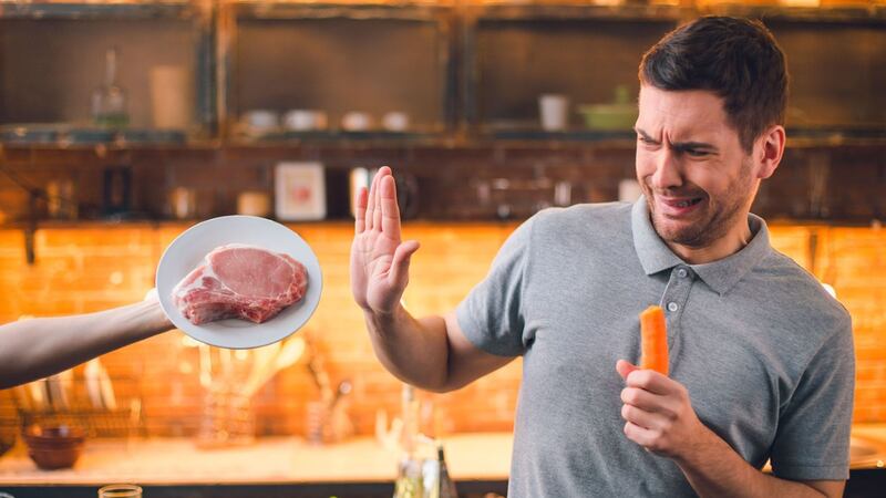 ¿Adiós a la carnita asada? Esto pasa en tu cuerpo si dejas de comer carne roja