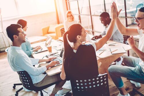 ¿Eres feliz en el trabajo? El ‘ranking’ de las mejores ciudades para los empleados