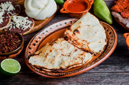 Tlayudas al estilo de Yalitza Aparicio: La actriz comparte recetas de Tlaxiaco