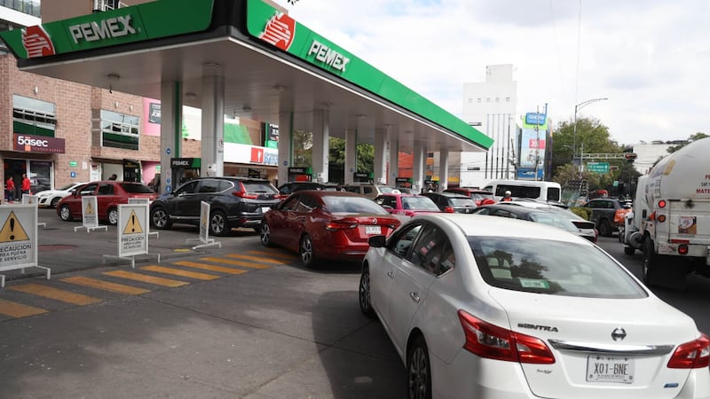 Desabasto de gasolina: ¿Por qué es insostenible el tope a los precios del diésel y la magna?