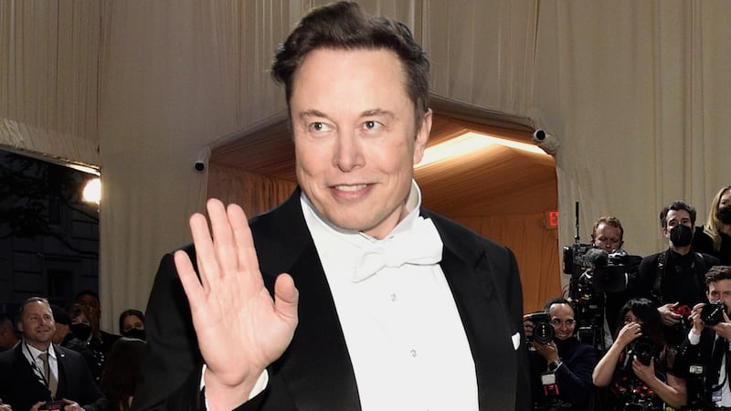 Legisladores en GB piden a Musk explicar sus planes para Twitter; “sería prematuro”, les responde