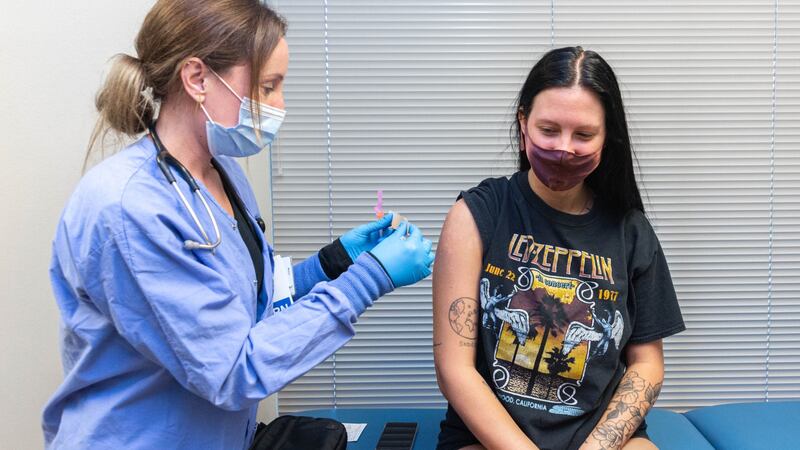 La mitad de nuevos casos COVID en EU ya están vinculados a la variante Delta