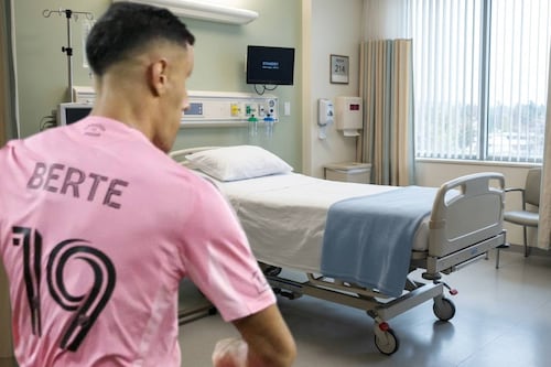 Se desplomó en la cancha: ¿Cuál es el estado de salud de Germán Berterame, compañero de Messi en Inter Miami?
