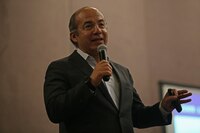 ¿Felipe Calderón se ve como perseguido político? Esto responde