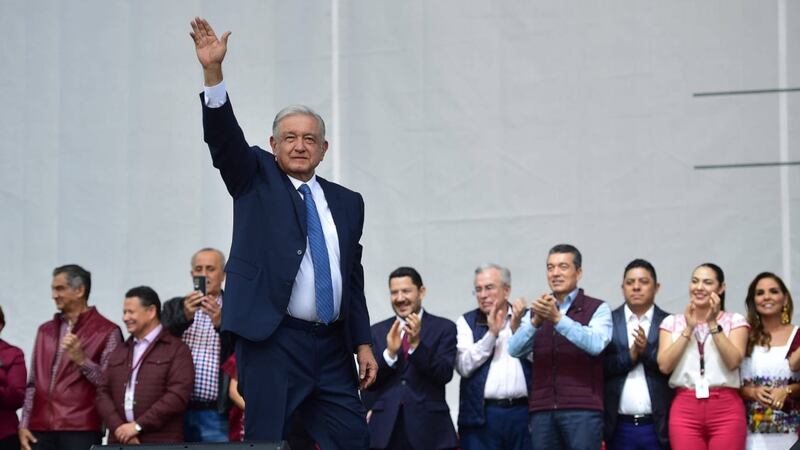Aprueba 57% labor de AMLO en junio, según Encuesta EF