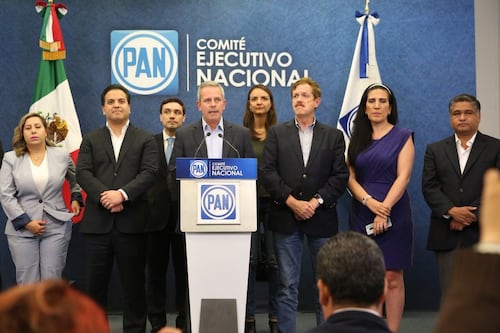 PAN no reconocerá ni participará en consulta AMLO