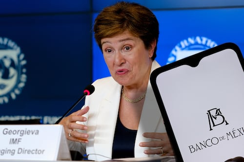 Ahí te hablan, Banxico: FMI pide no subir tasas de interés por guerra en Irán