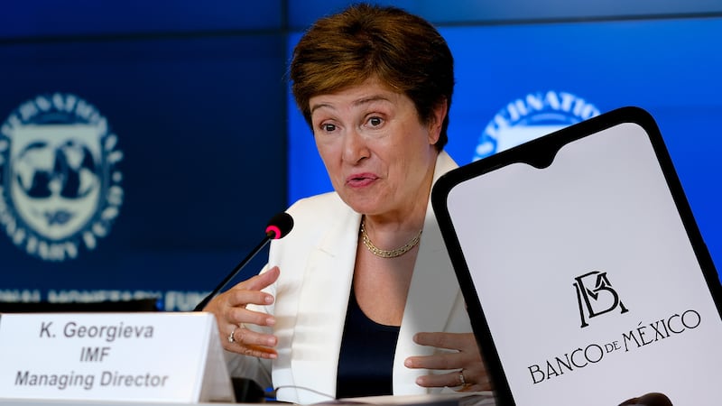 Ahí te hablan, Banxico: FMI pide no subir tasas de interés por guerra en Irán