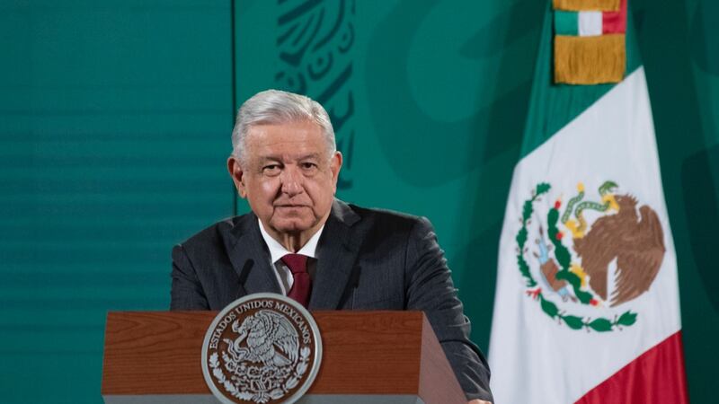 AMLO amenaza: ‘Si no se aprueba que el litio sea de la nación, negaremos concesiones’
