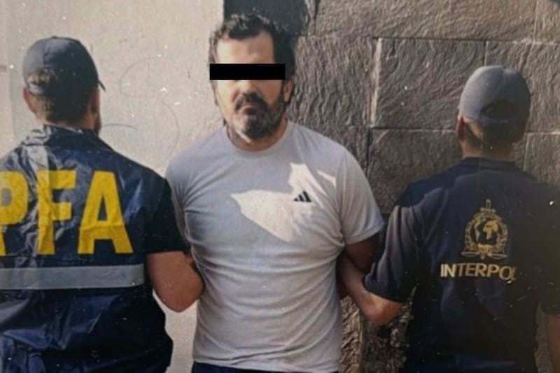 Retorno de Fernando ‘N’ a México: ¿Qué cargos enfrenta en Argentina que podrían retrasar extradición?