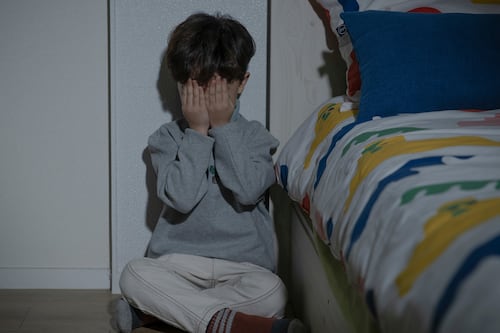 Suicidios en niñas, niños y adolescentes: un asunto de prioridad