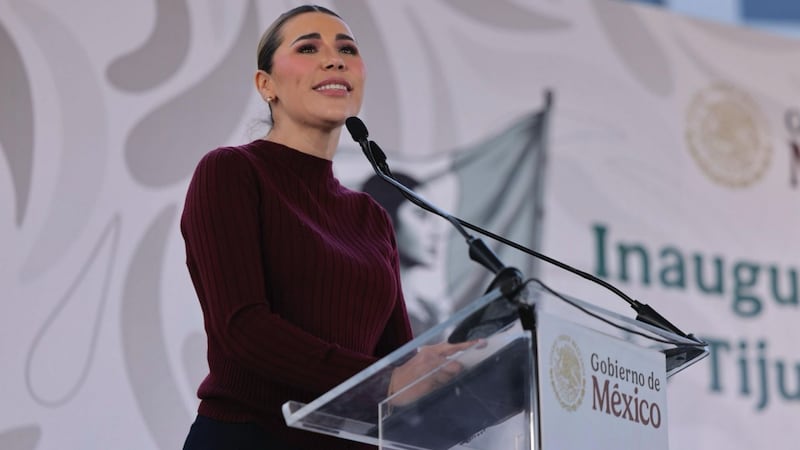 Marina del Pilar se deslinda de acusación de EU contra exesposo: ‘Solo comparten el interés por su hijo’