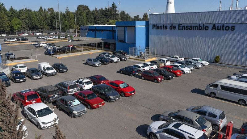 Aranceles a autopartes chinas pueden paralizar la producción de autos en México, alerta la industria