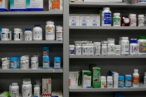 Secretaría de Salud emitirá fallo de compra de medicamentos el viernes