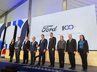 Ford celebra 100 años en México con inversión educativa y expansión tecnológica