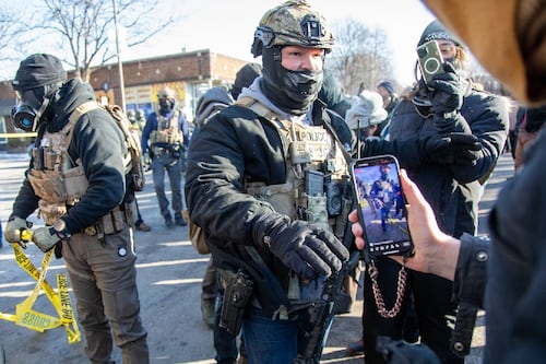 ¿Trump se rinde en Minneapolis? Retiran 700 agentes federales tras protestas por operativos migratorios