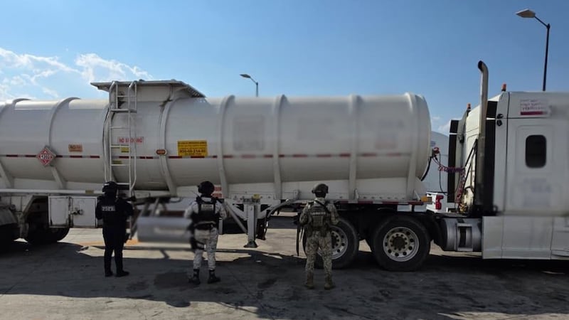 ‘Huachicol’ en Guanajuato: Decomisan 99 mil litros de hidrocarburos; hay dos detenidos