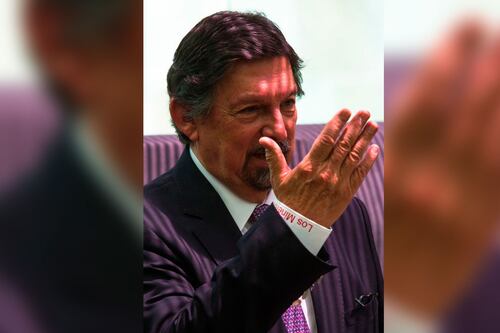 Con ayuda de amigos de EU, Napo engulle a la CTM