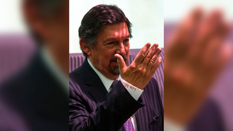 Con ayuda de amigos de EU, Napo engulle a la CTM