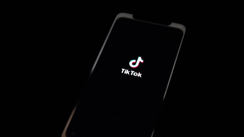 ¡Tiembla Facebook! Publicistas dan ‘like’ a TikTok para campañas de marketing