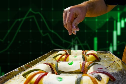 Se ‘pasan de rosca’ con la Rosca de Reyes: Precio sube 10% por levadura, ate y huevos