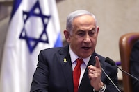 Juicio contra Netanyahu: Primer ministro de Israel califica de ‘absurdas’ las acusaciones en su contra