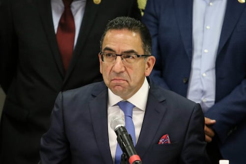 INE rechaza medidas cautelares contra Lozano por video 'No lo dejes manejar'