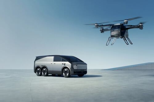 El auto eléctrico con dron volador ya es una realidad. ¡El futuro nos alcanza a toda velocidad!