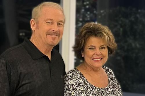 Alina Arias: ¿Quién es la coach y esposa del embajador de EU en México que le enseñó a hablar español?