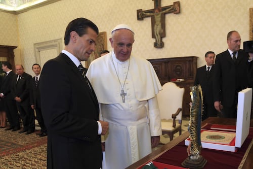 Peña, presente; AMLO, ni sus luces