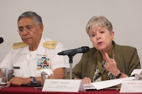 Playas del Golfo, limpias para los turistas luego del derrame: Semar