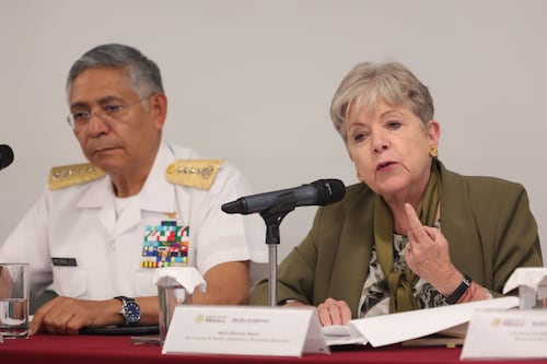 Playas del Golfo, limpias para los turistas luego del derrame: Semar