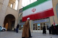Irán responsabiliza a Estados Unidos por ataque de Israel a su consulado en Siria; promete venganza