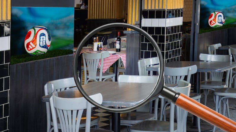 Se acabó la fiesta: Restaurantes y bares quitan promocionales del Mundial por miedo a multas