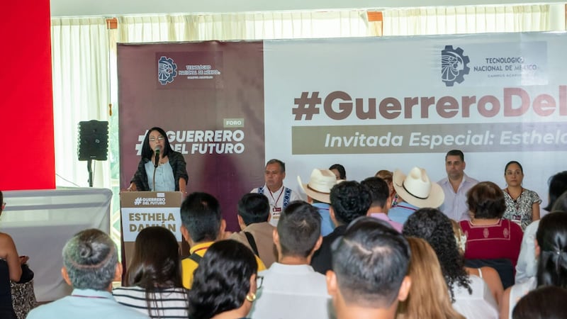 La paz no se negocia, se construye con inteligencia y coordinación con el gobierno: Esthela Damián