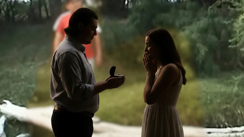 ‘La caída de Edgar’… en el amor: Protagonista de video viral se casará con su pareja, Valeria Bermea