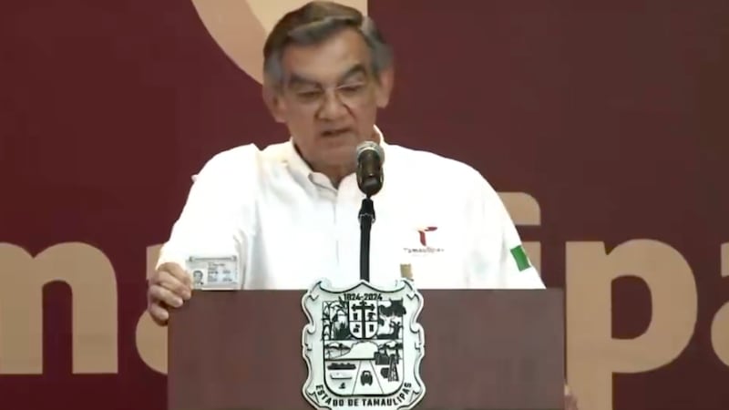 Américo Villarreal muestra su visa de EU y asegura que está vigente: ‘No he recibido aviso de cancelación’