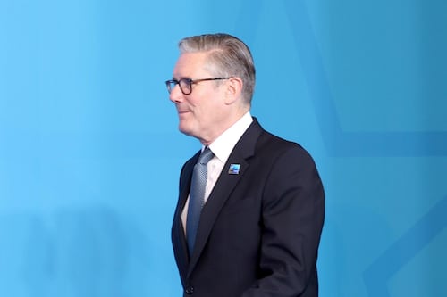 Primer ministro de Reino Unido promete día feriado si Inglaterra gana el Mundial 2026: ‘No quiero salarlo’