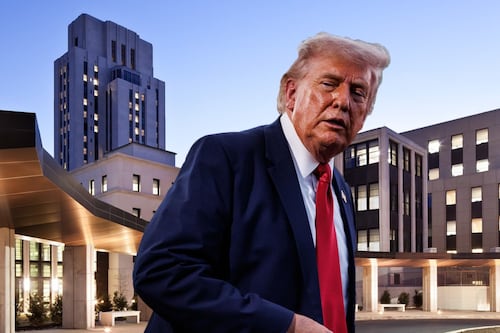 Aquí le dan su ‘checadita’ a Trump: ¿Qué sabemos del Centro Médico Walter Reed, con suite presidencial?
