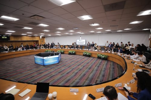 Aprueban en comisión la Ley de Derechos 2027: Hacienda prevé recaudar 177 mil 185.9 MDP