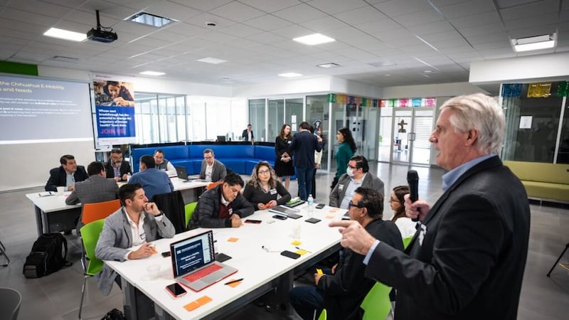 Lanza Chihuahua convocatoria para capacitar a maestros en electromovilidad