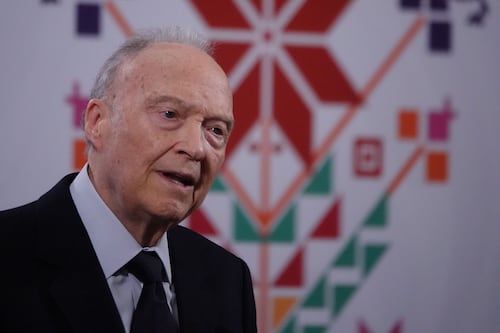 ¿Y la embajada del exfiscal?