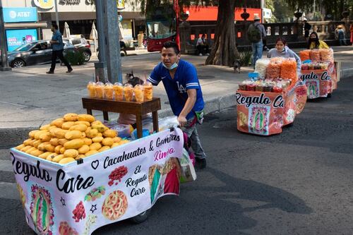 Mitad de población en México no tiene vacaciones porque está en la informalidad: Manpower