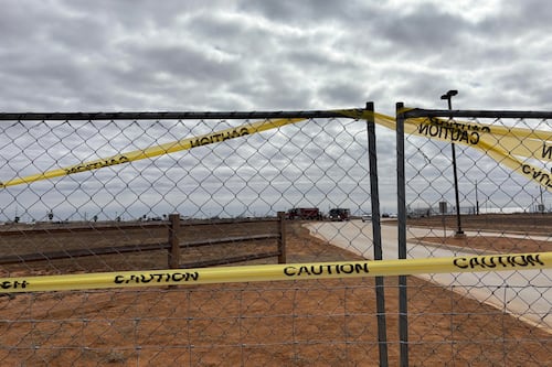 Nuevo México aprueba una ley para prohibir los centros de detención de migrantes